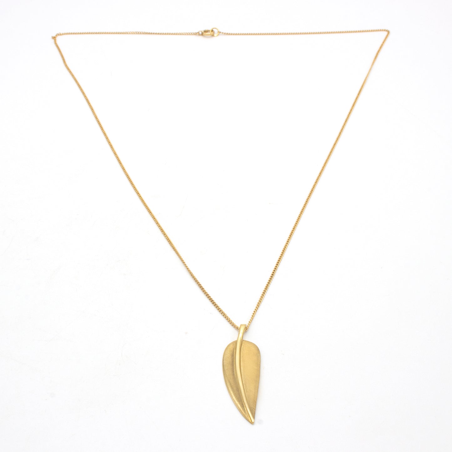 Tiffany & Co Leaf 18K necklace