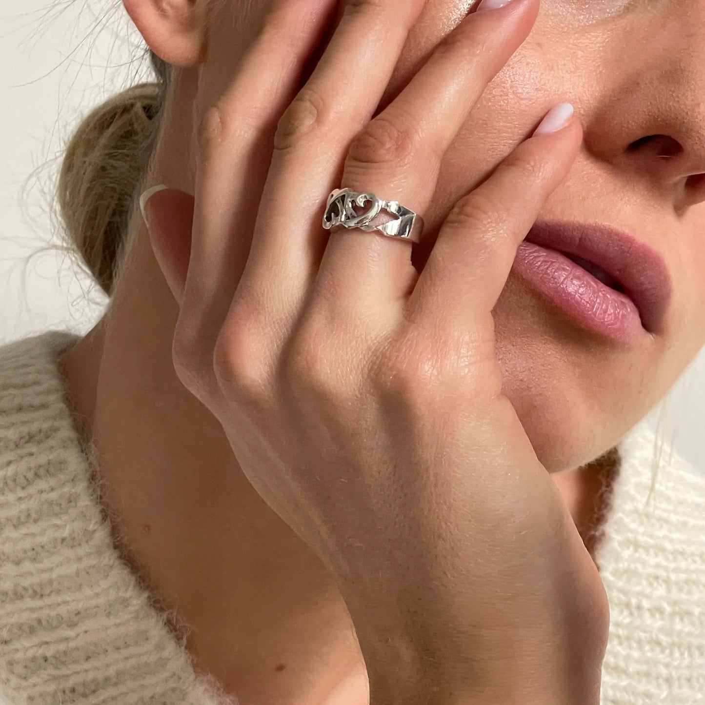 Tiffany & Co Triple Loving Heart ring SIZE 49
