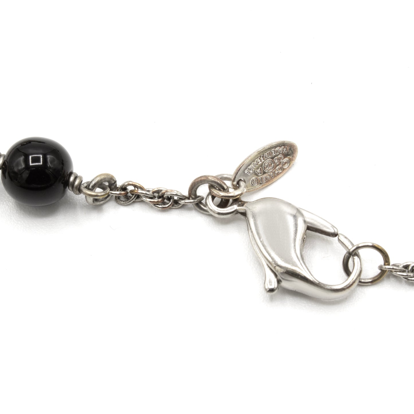 Chanel CC pearl necklace
