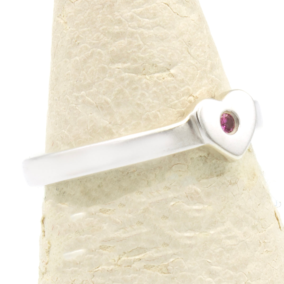 Tiffany & Co Modern Heart ruby ring SIZE 47