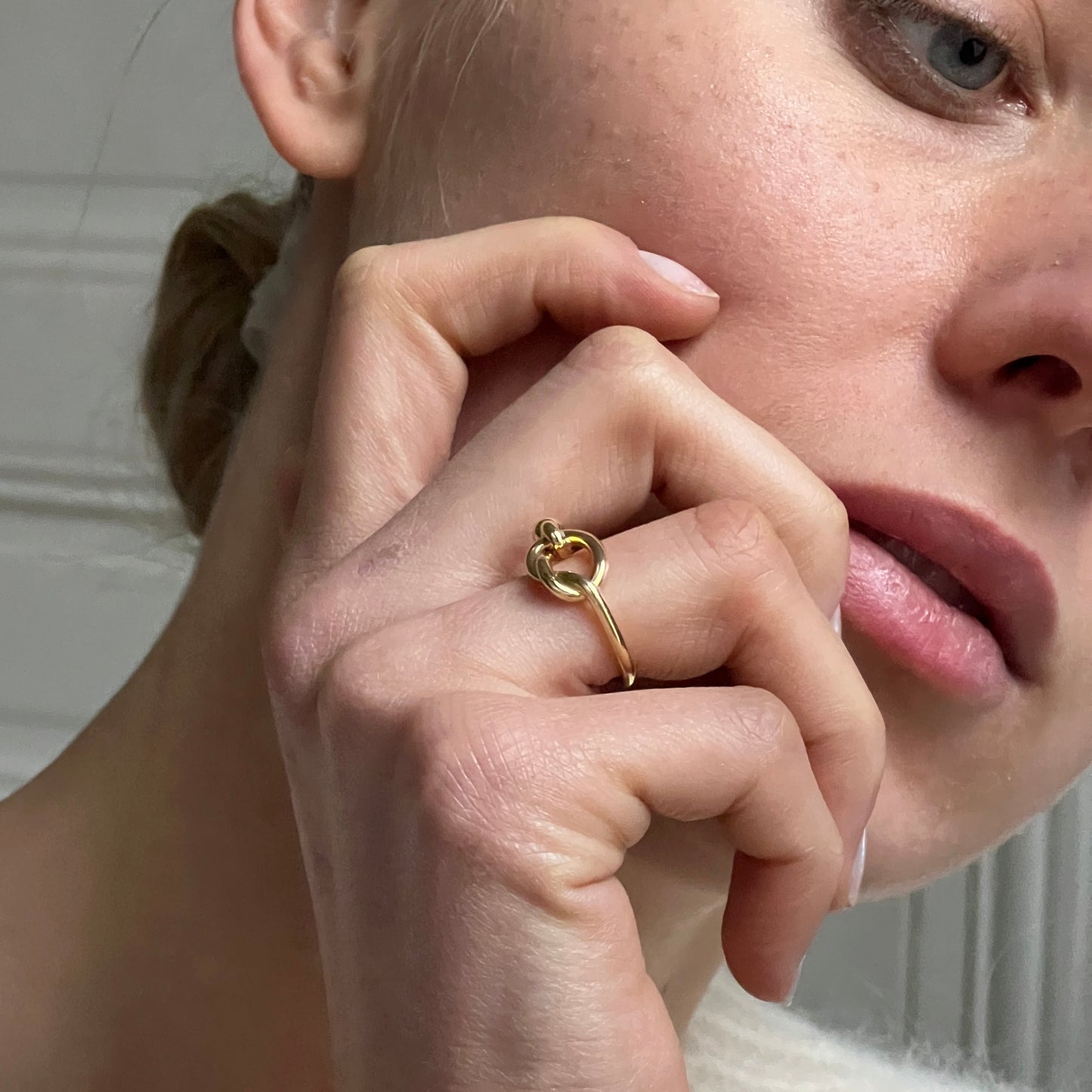 Tiffany & Co. Hook & Eye 18K ring SIZE 49.5
