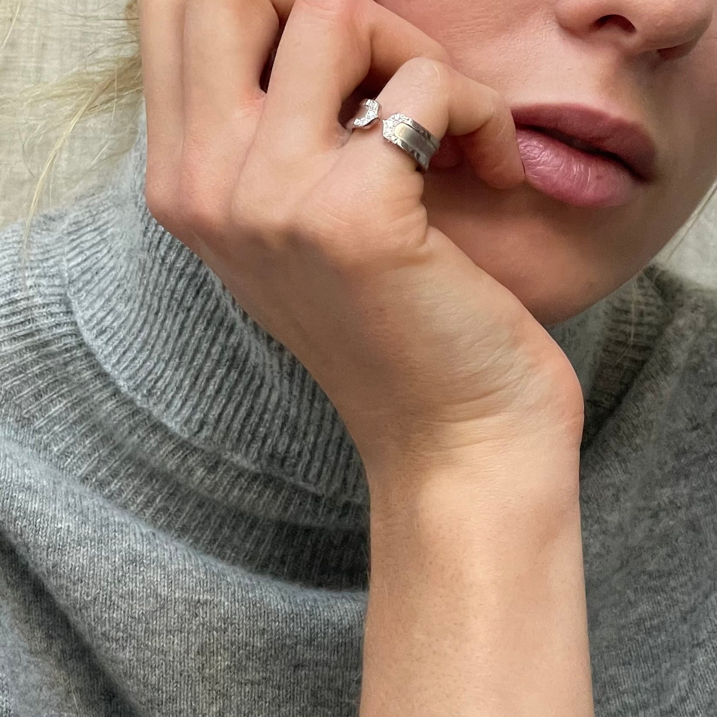 Cartier "C de Cartier" ring SIZE 48