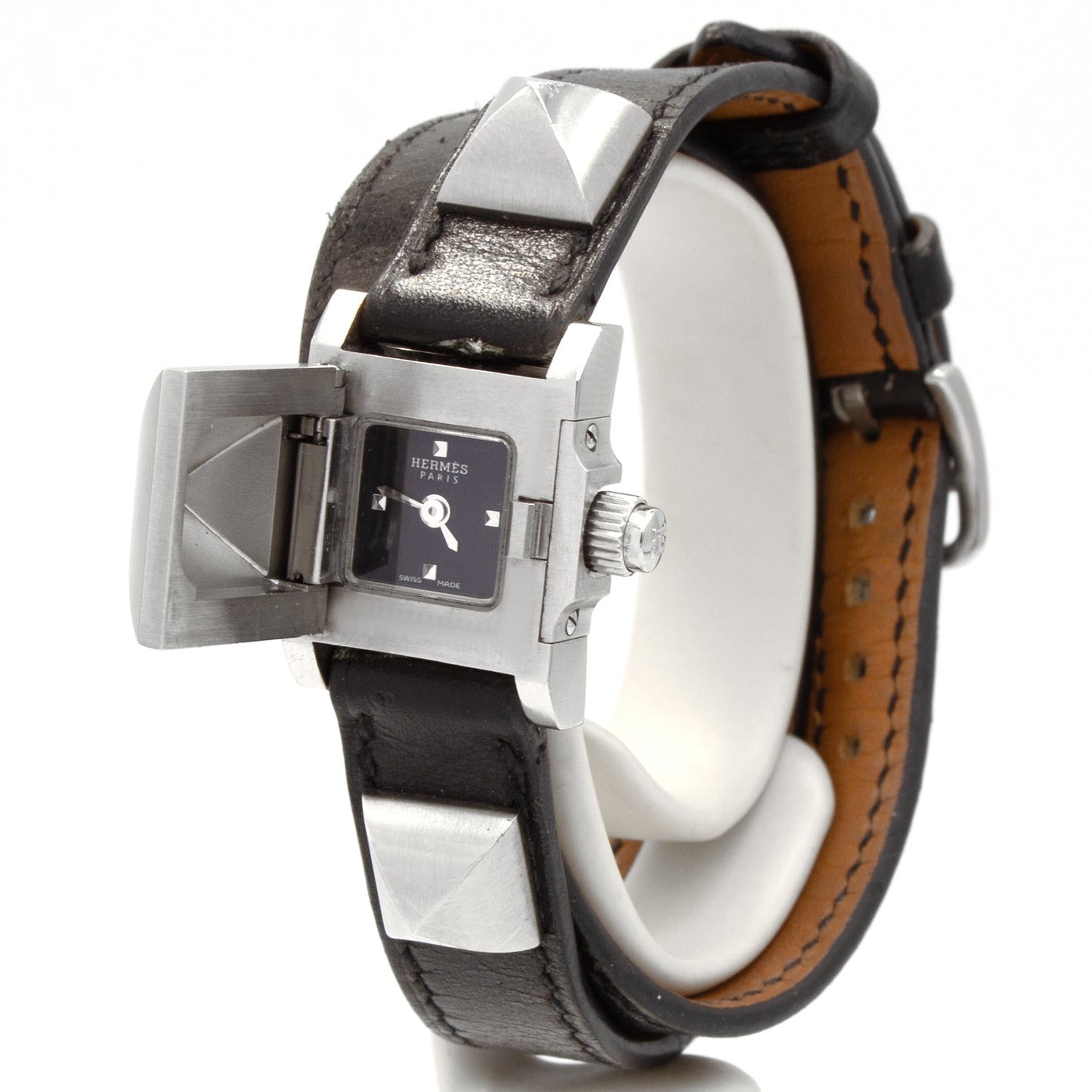 Hermès Médor ME2.111 watch