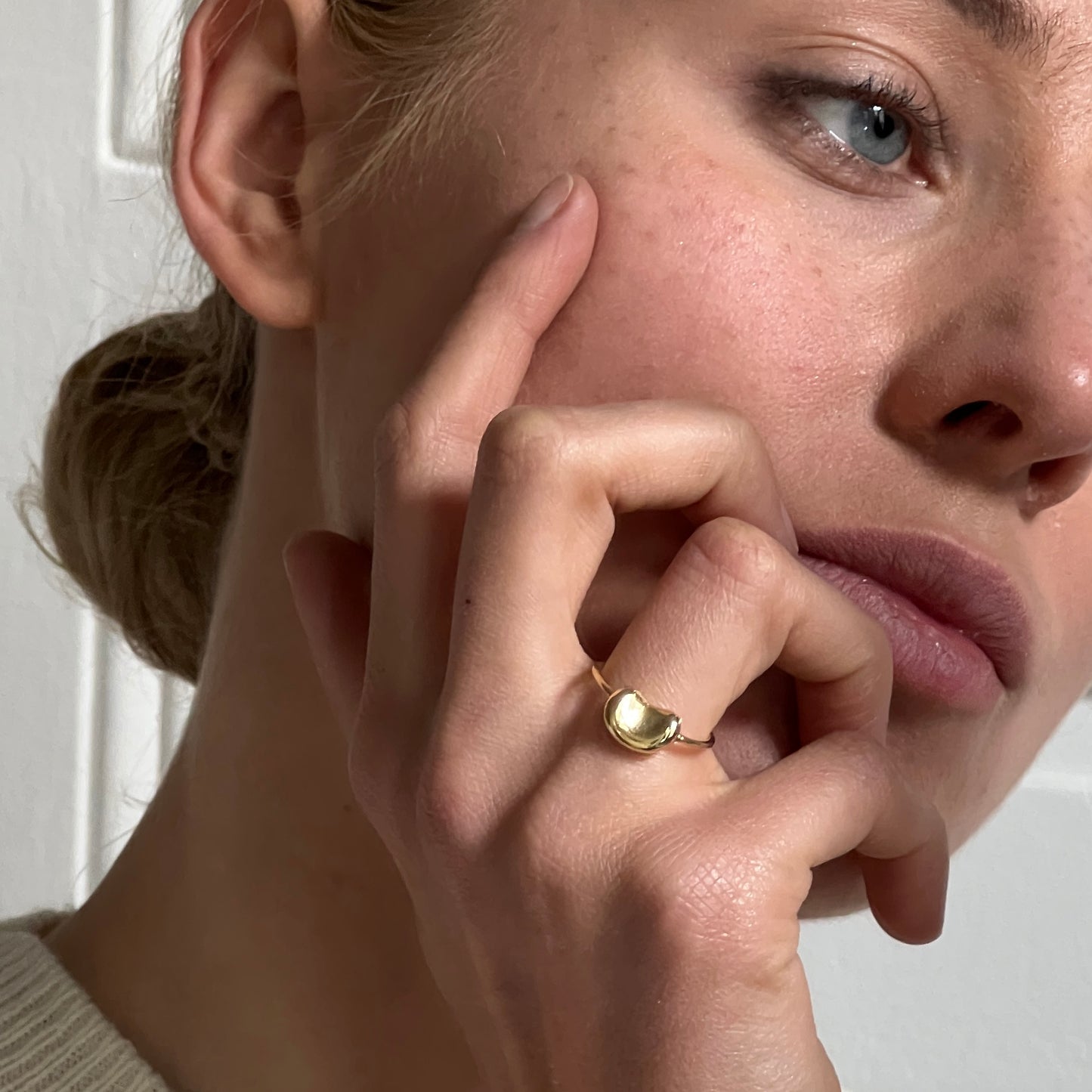 Tiffany & Co 18K Bean ring SIZE 50