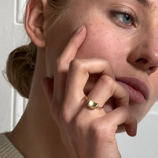 Tiffany & Co 18K Bean ring SIZE 50