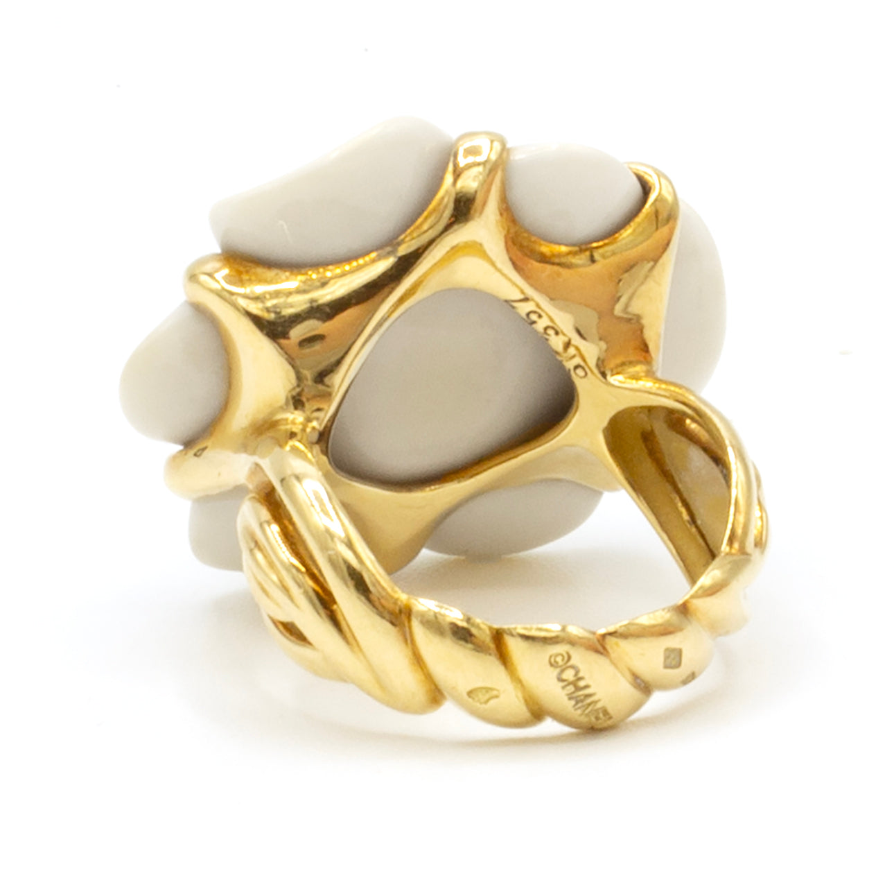 Chanel Camélia ring Size 52,5