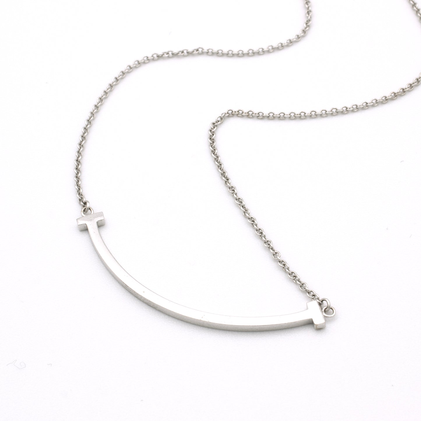 Tiffany & Co T Smile 18K necklace