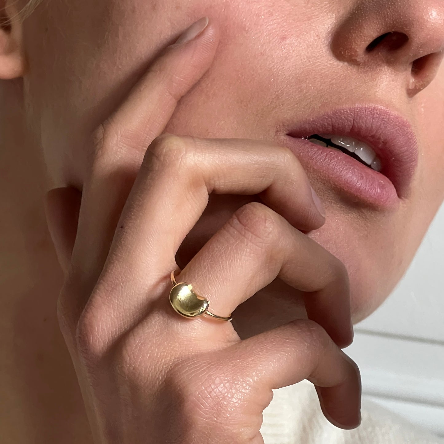 Tiffany & Co 18K Bean ring SIZE 50
