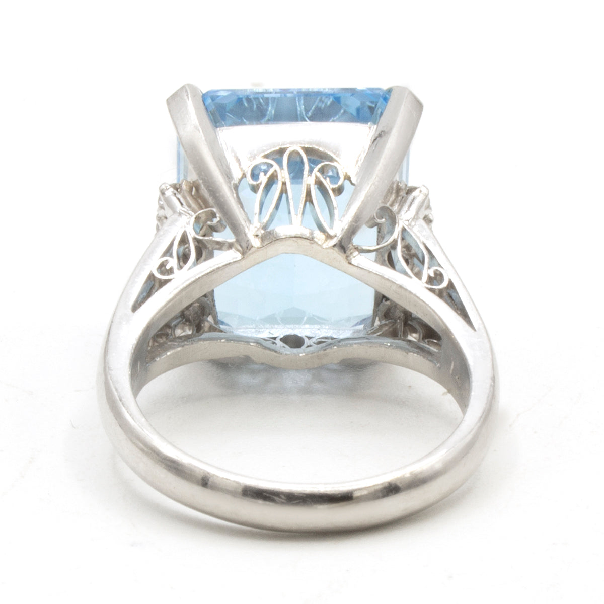 Blue Topaz platinium ring SIZE 50