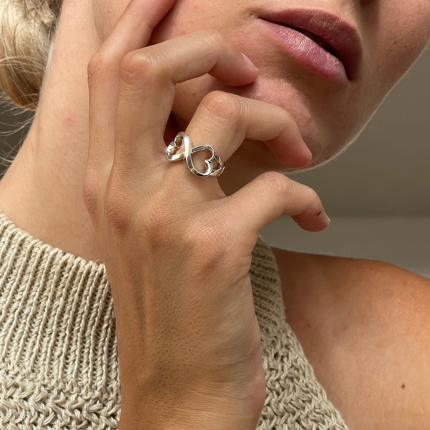 Tiffany & Co Double Loving Heart ring