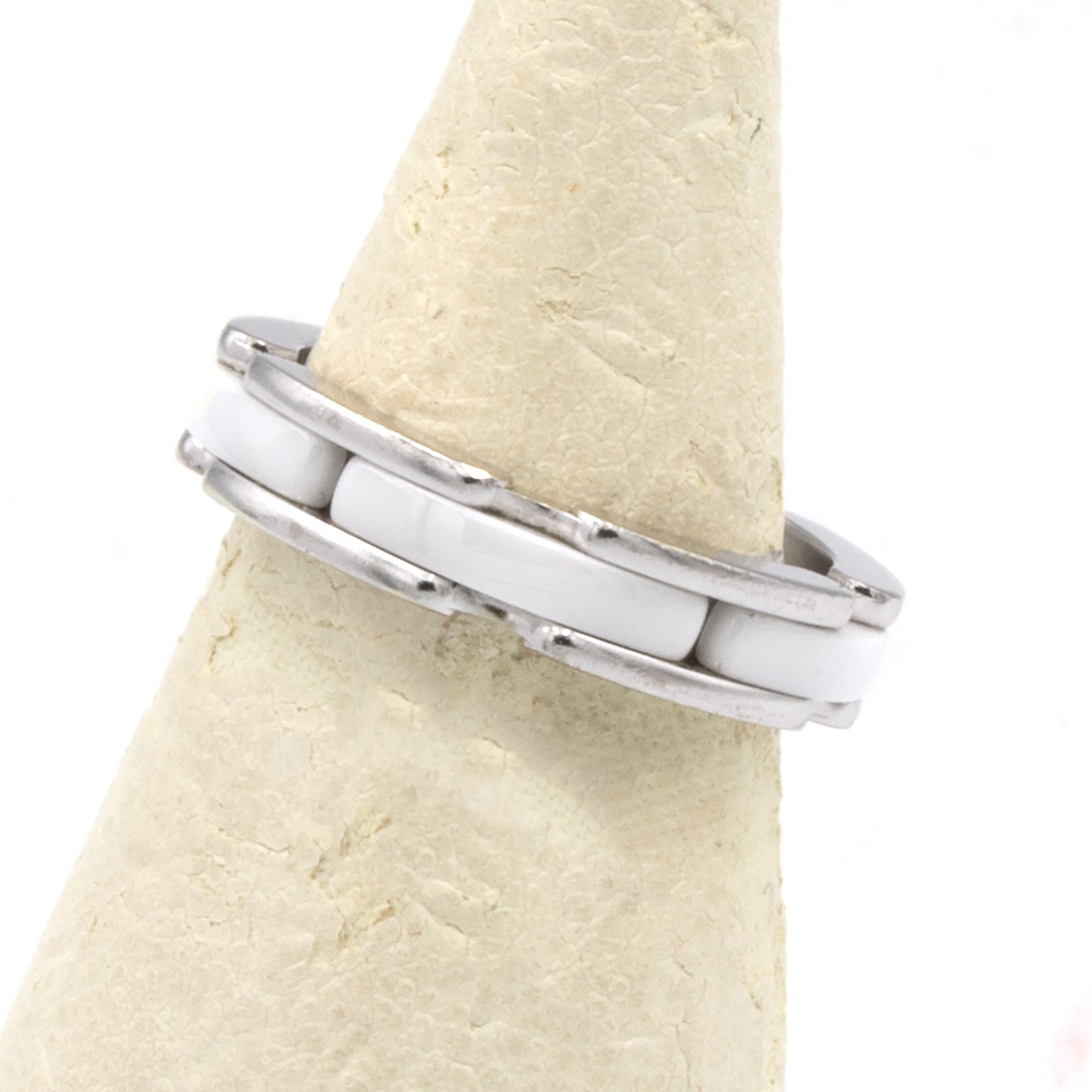 Chanel Ultra ring Size 47