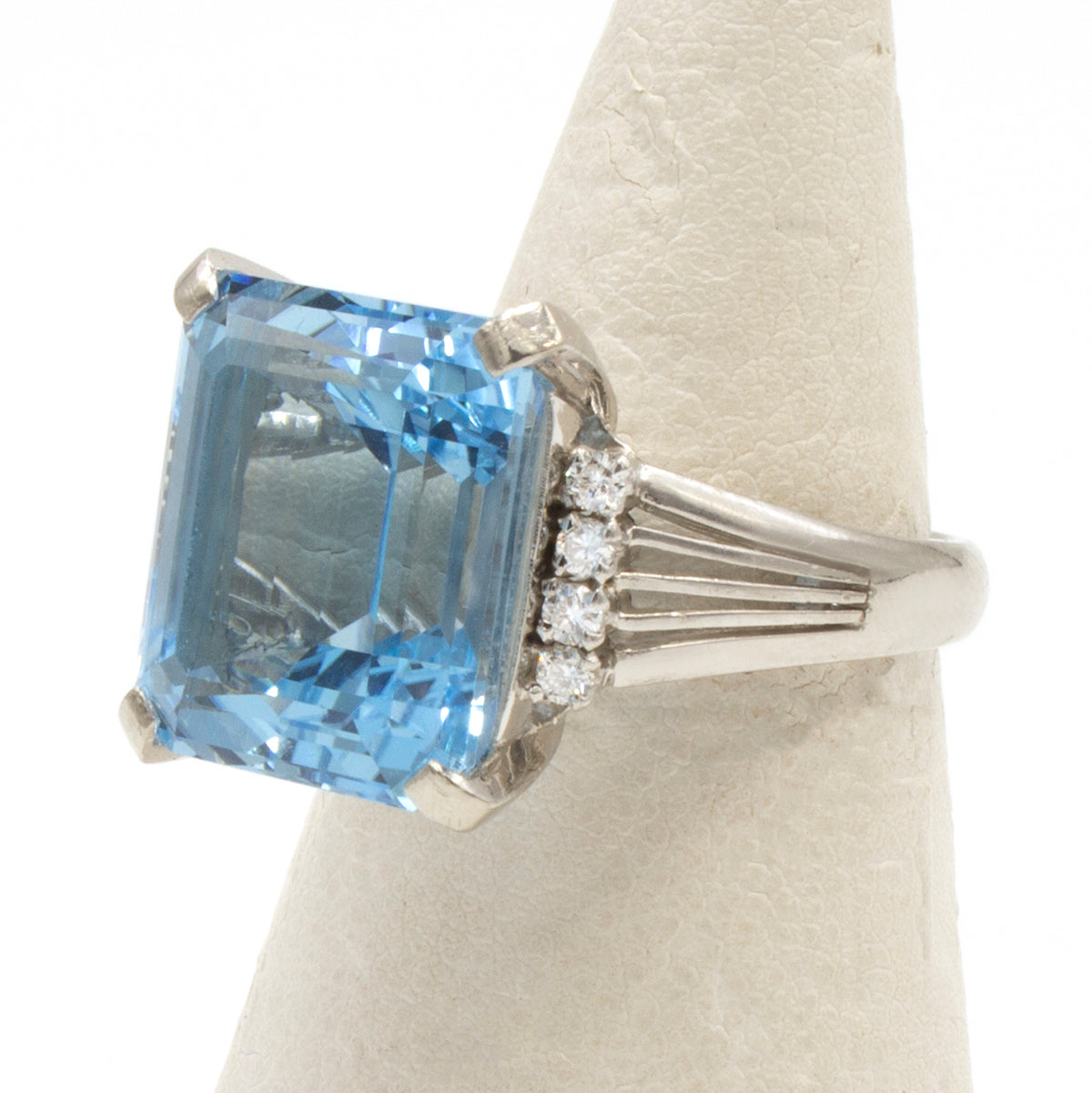 Blue Topaz platinium ring SIZE 50