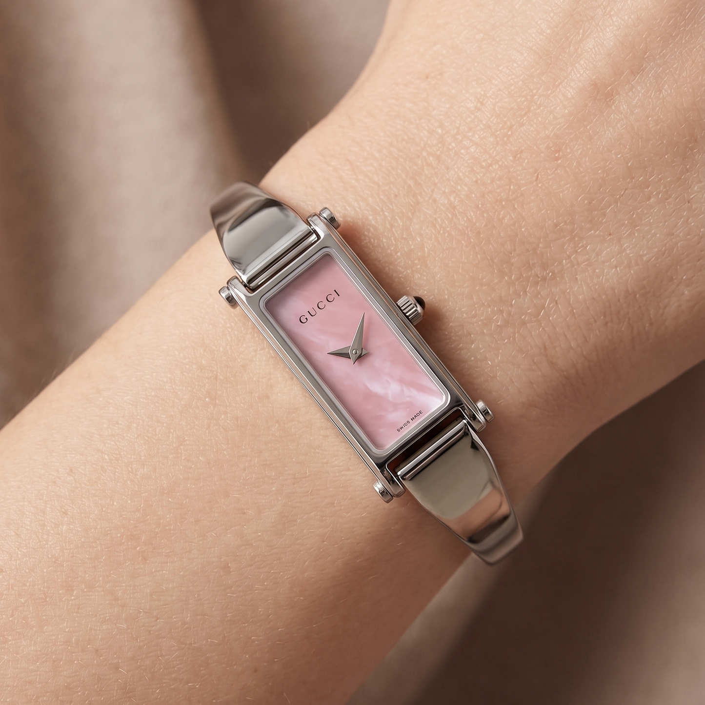 GUCCI 1500L watch - rose