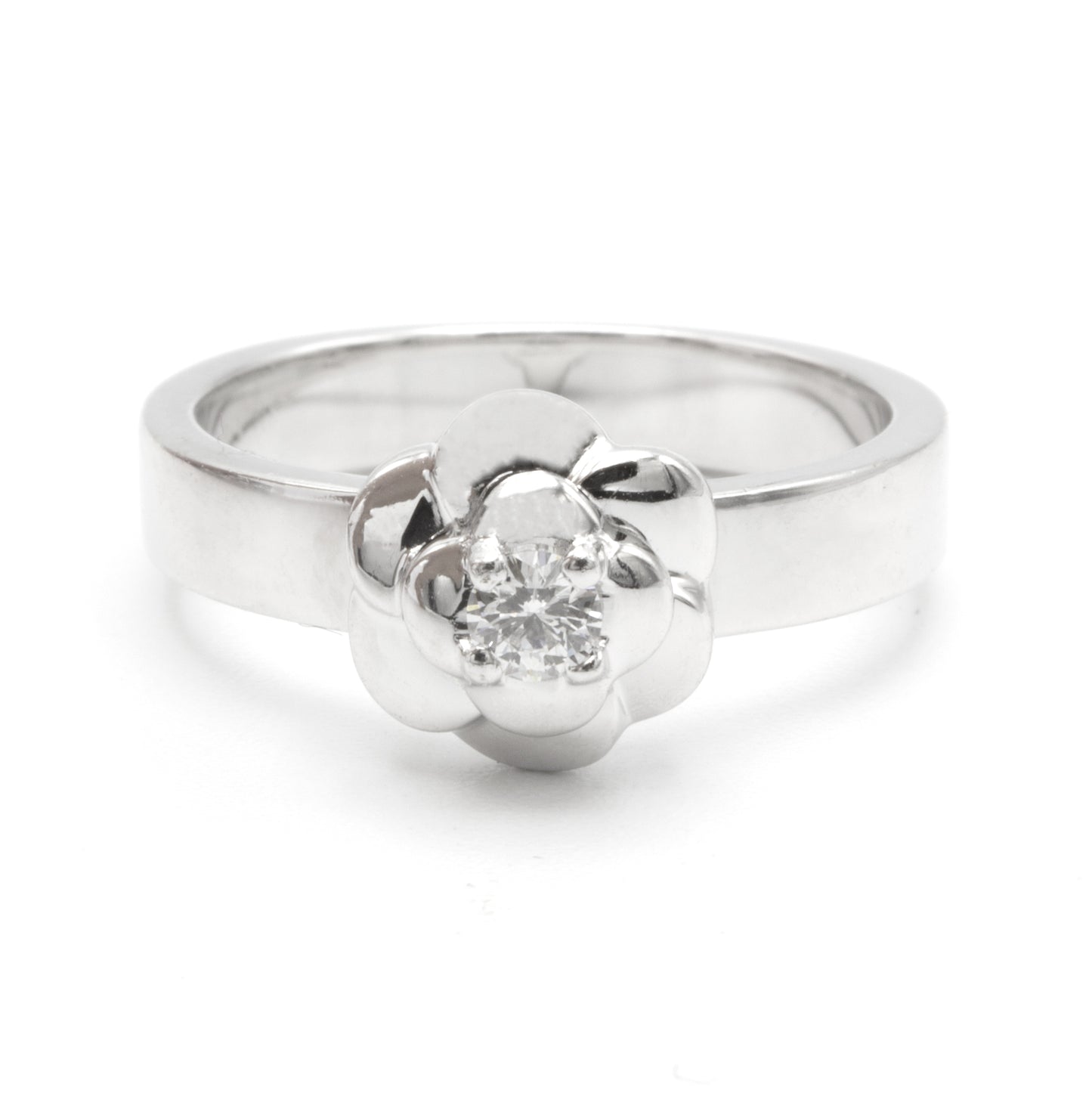 Chanel Camélia diamond ring SIZE 50