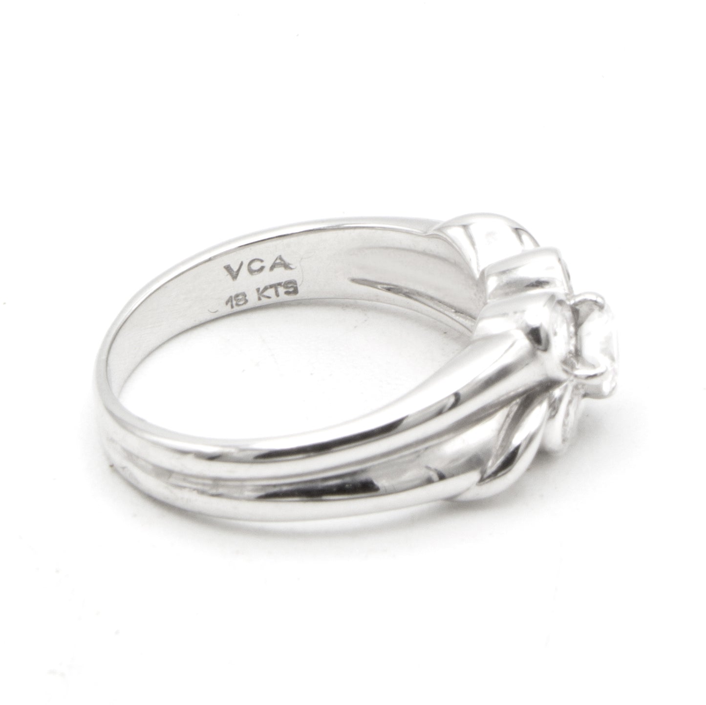 Van Cleef & Arpels Alhambra ring SIZE 48,5