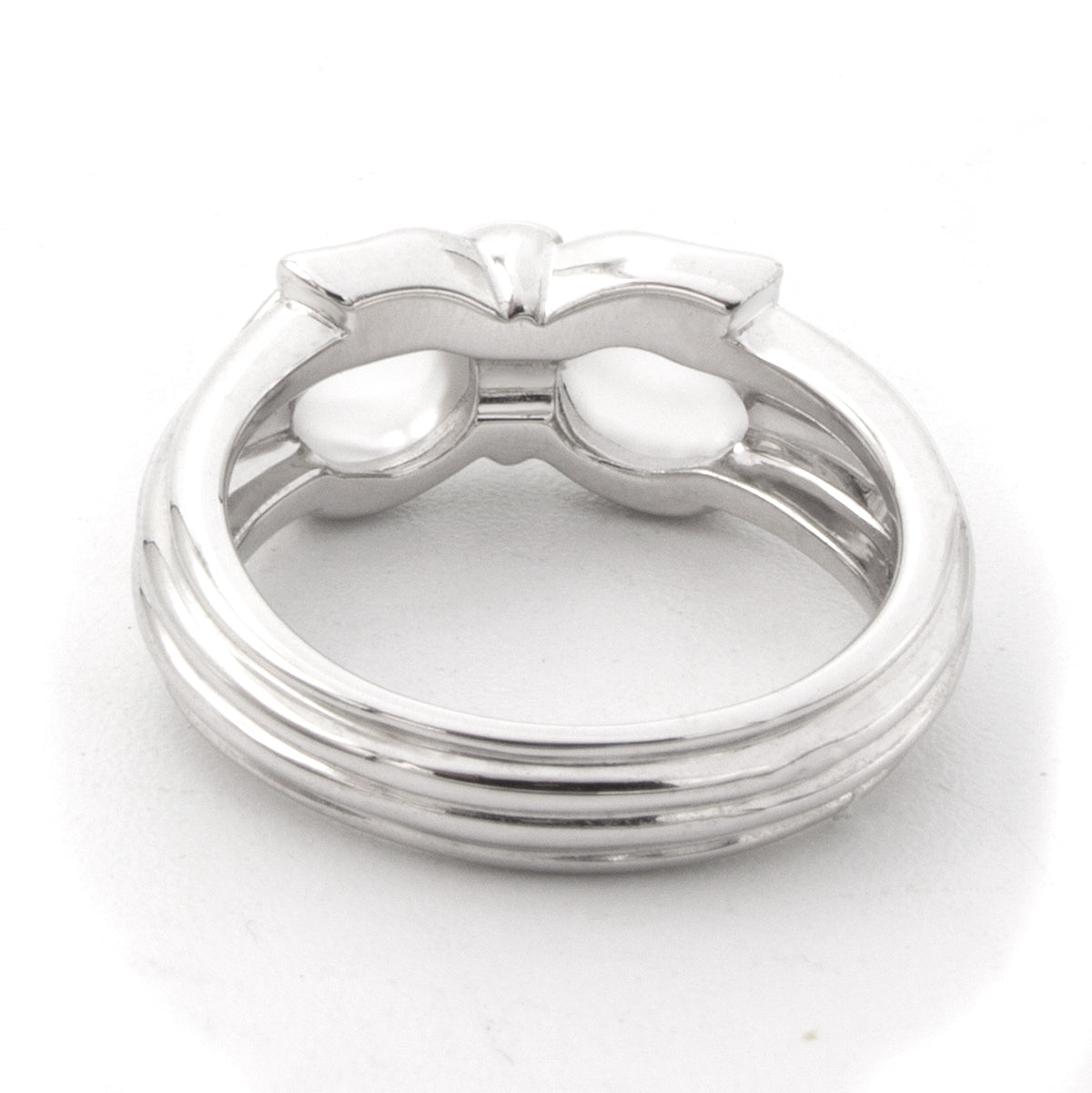 Boucheron 18K white gold ring