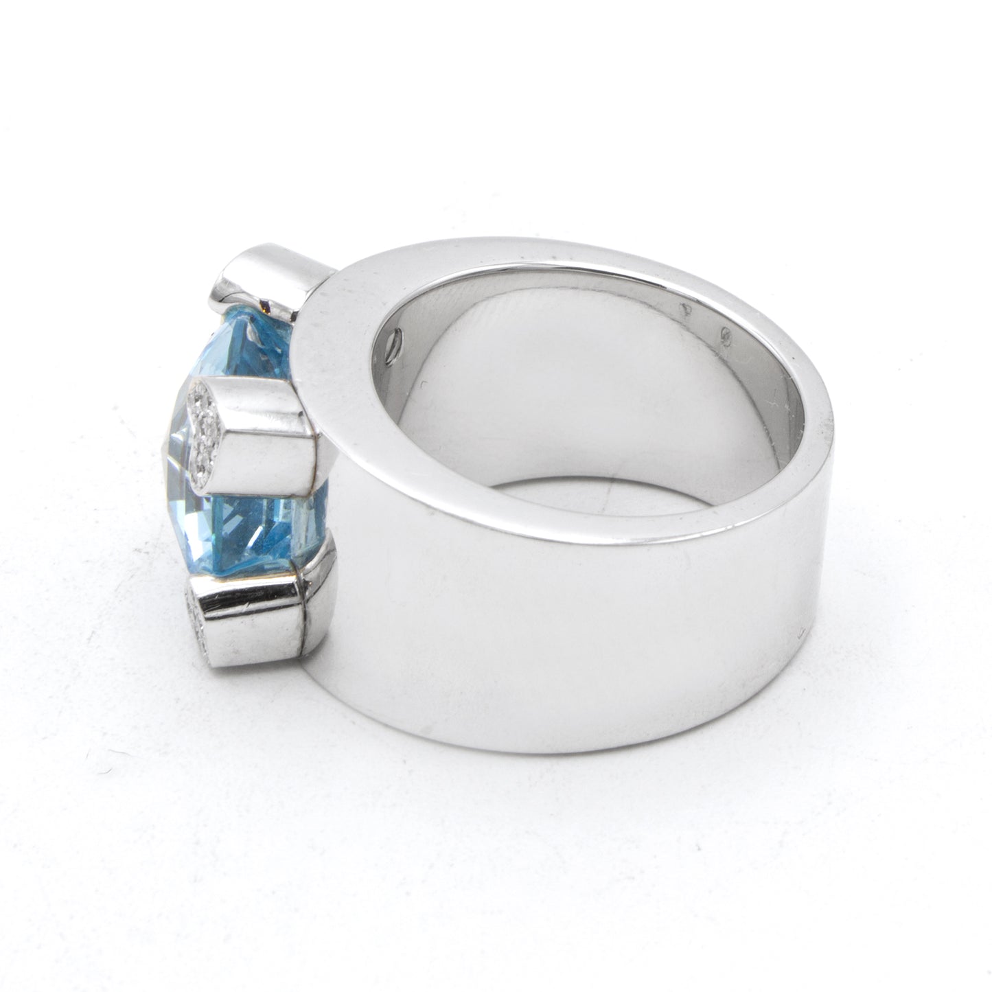 Chopard blue topaz ring SIZE 53