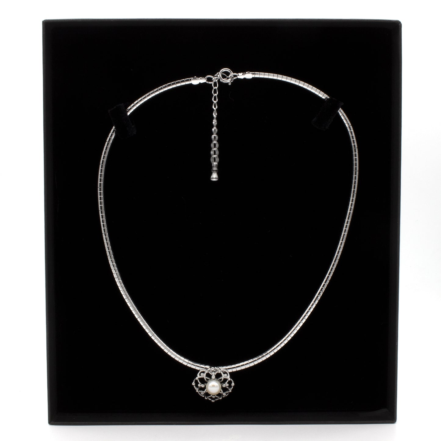 Mikimoto Pearl Island necklace